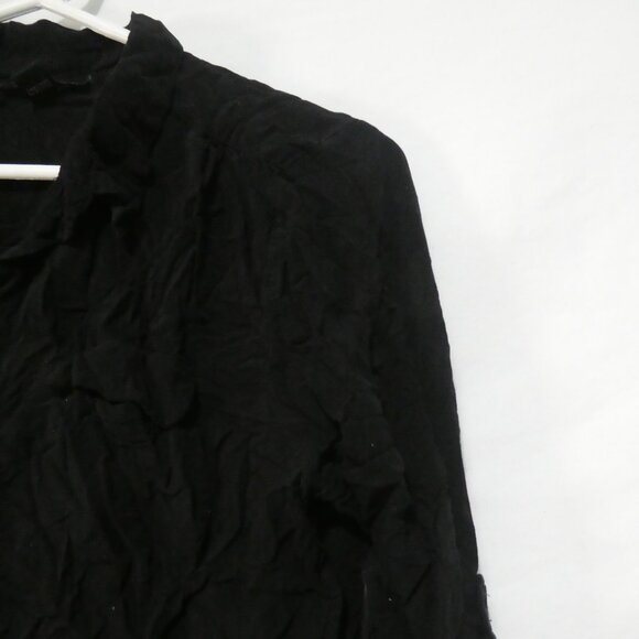 MAJORA | large | Black Button-Up Shirt | Scrunched Roll Tab Sleeves | Pockets - Picture 5 of 16